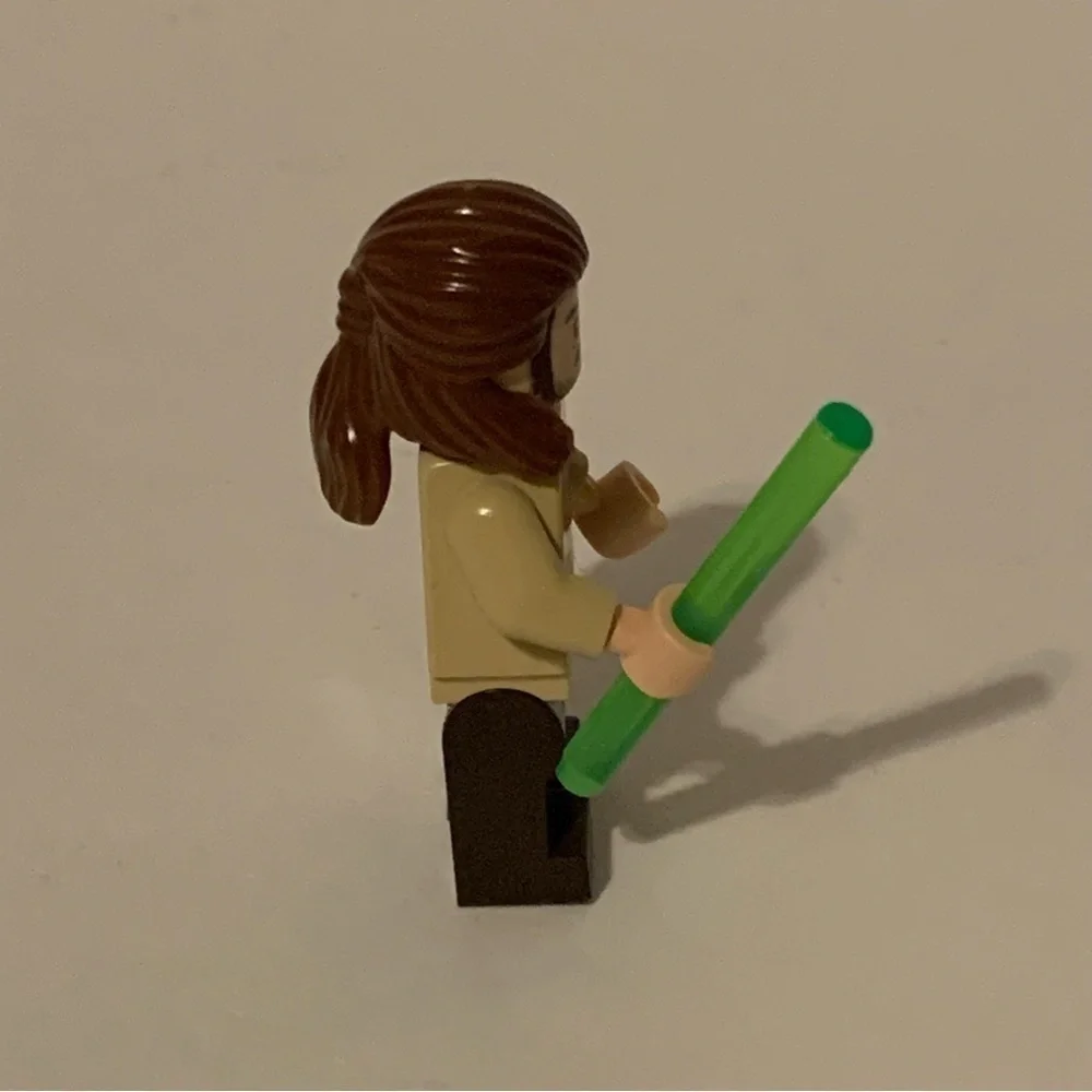 LEGO Star Wars Qui-Gon Jinn RARE VARIANT REDDISH BROWN 75383